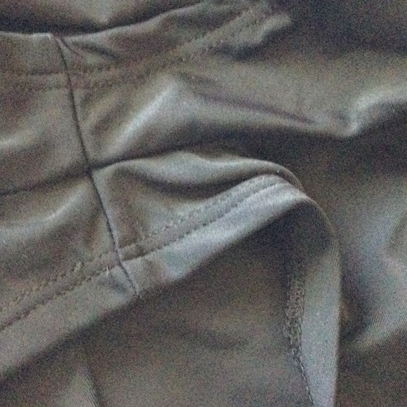 Beach Diva Swim Skirt with 1.5 short inseam in Black NWT - Picture 5 of 6